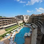 Aparthotel Grenada - Menada 2*