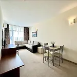 Aparthotel Grenada - Menada 2*