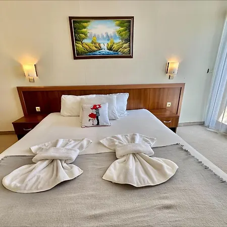 Grenada - Menada Hotel apartamentowy 2*