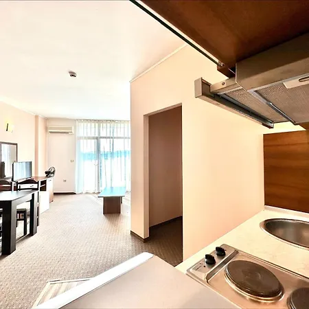 Hotel apartamentowy Grenada - Menada 2*